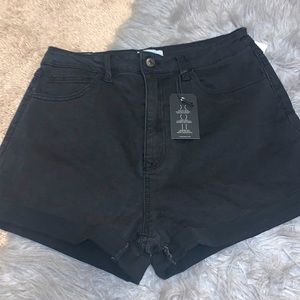 FOREVER 21 black high rise curve fit Jean shorts